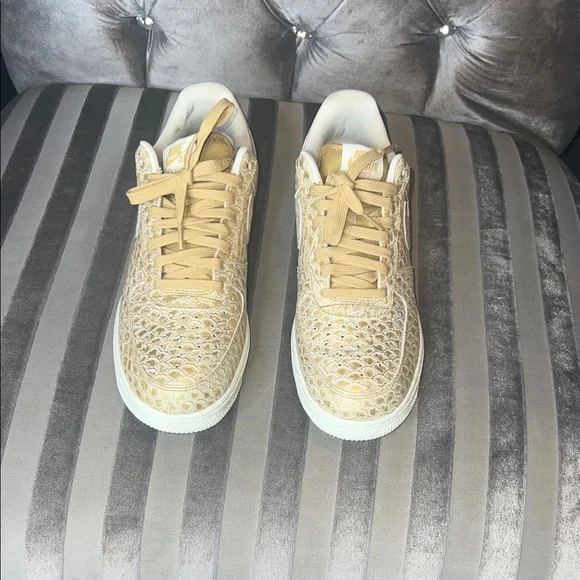 👑 ICONIC GRAIL: Nike Air Force 1 Low 'Gold Croc' • Rare Collector’s Edition 👑